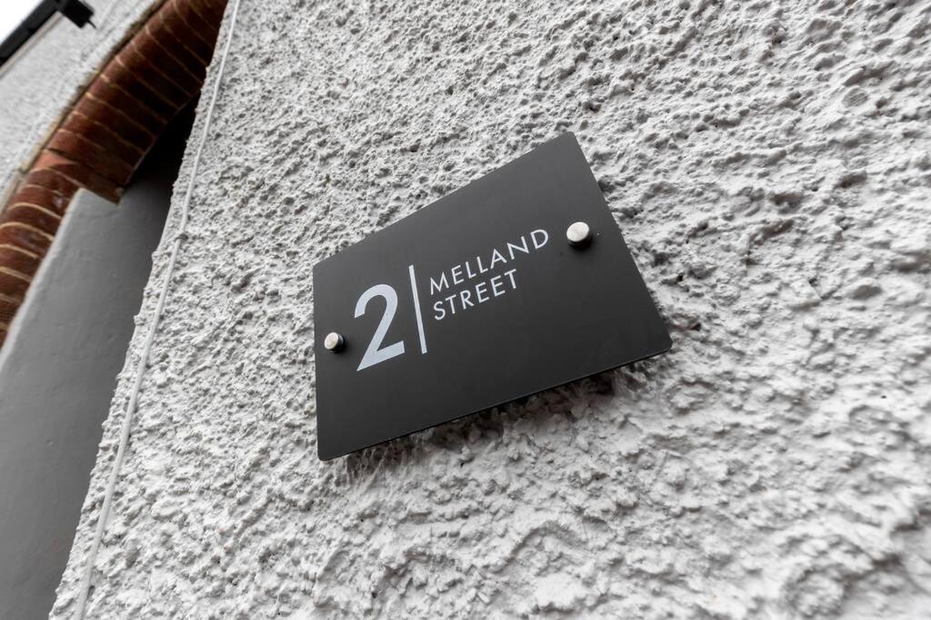 דרלינגטון Modern Centrally Located 3 Bed Property With Tvs In Each Bedroom Super Fast Wifi And Crisp White Hotel Linen Hosted By Our Home Short Stays מראה חיצוני תמונה
